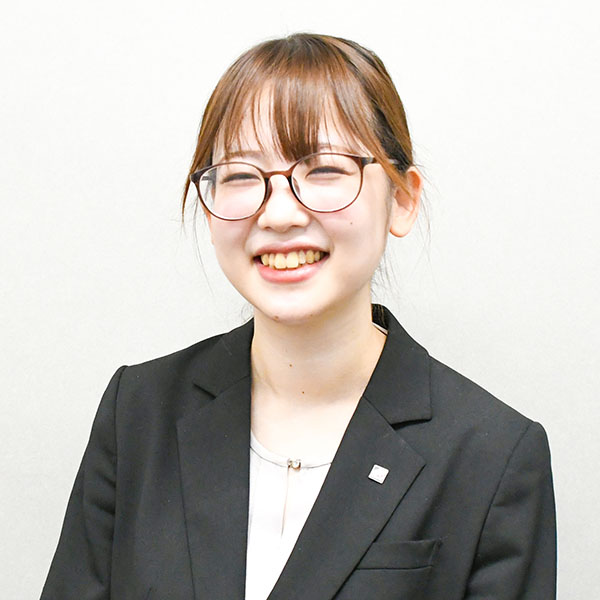 [大井町校] 矢萩 栞奈 2023年春入社